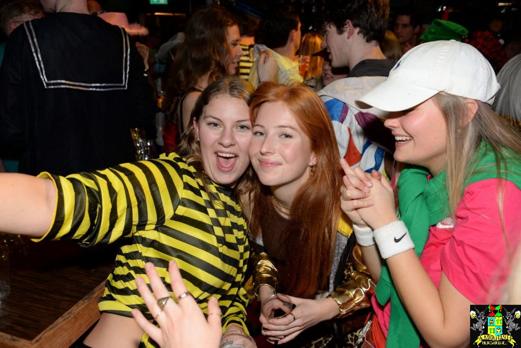 ../Images/Carnavals vrijdagavond in VdG 265.jpg